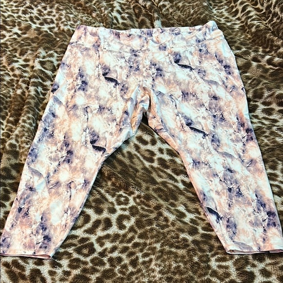 Other - Old Navy Marble Print Leggings